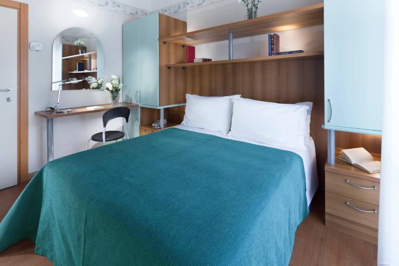 Hotel Sampaoli Белларія-Іджеа-Марина Екстер'єр фото