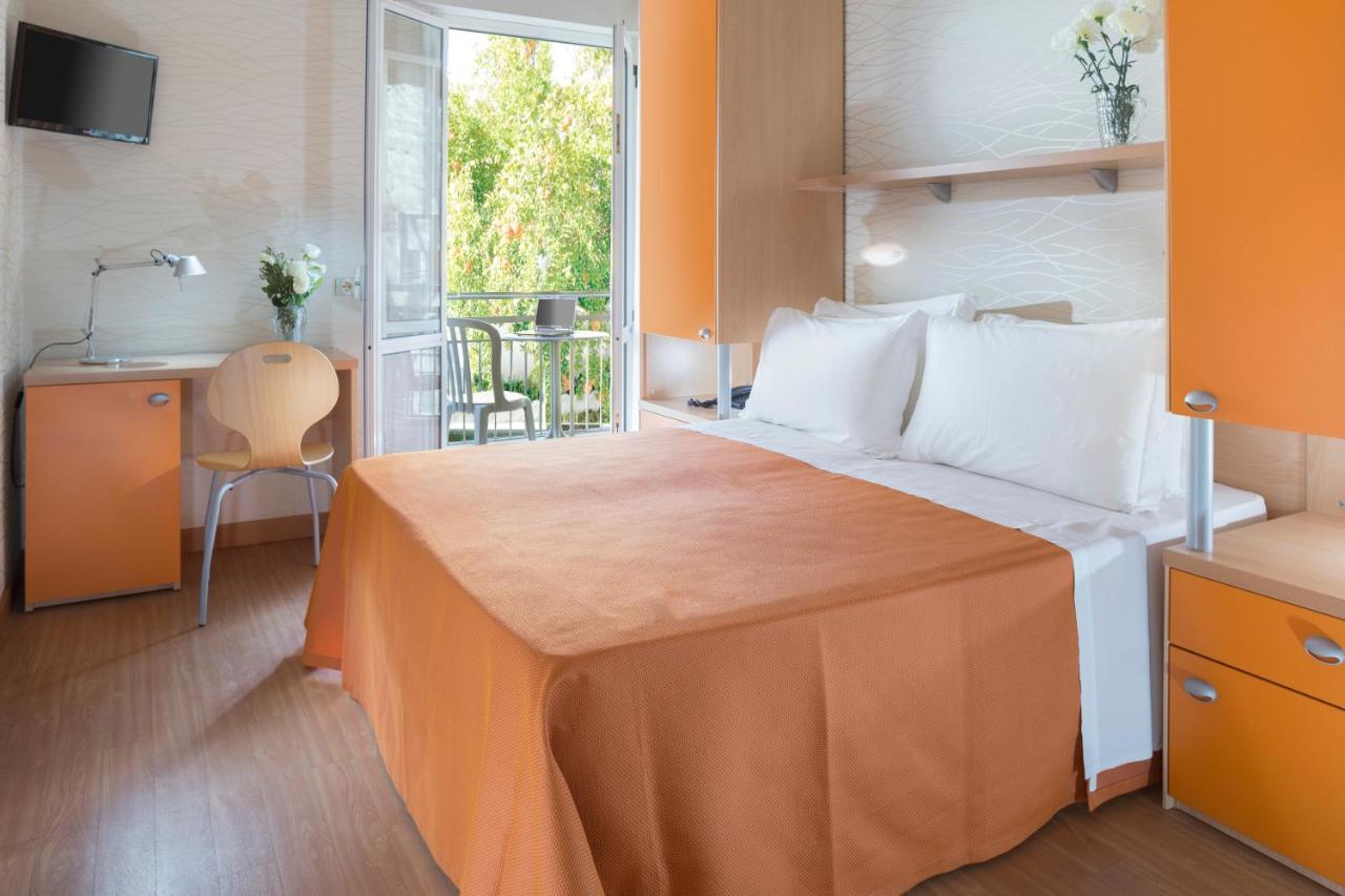 Hotel Sampaoli Белларія-Іджеа-Марина Екстер'єр фото