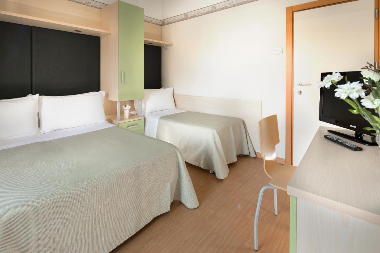 Hotel Sampaoli Белларія-Іджеа-Марина Екстер'єр фото