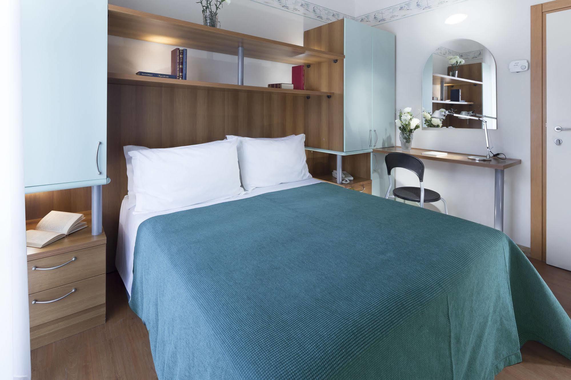 Hotel Sampaoli Белларія-Іджеа-Марина Екстер'єр фото